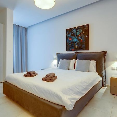 Deluxe Apartment With Valletta And Harbour Views Sliema Exterior foto